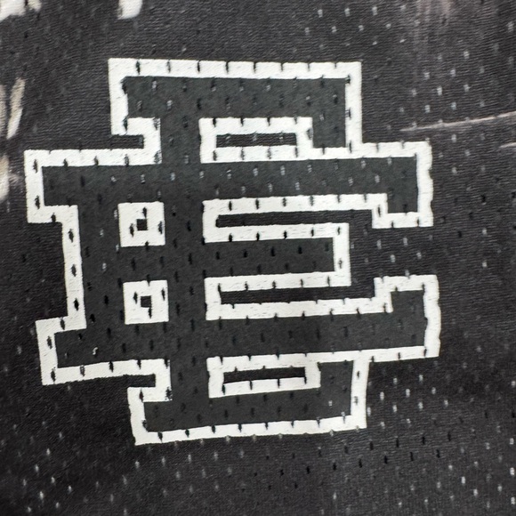 Authentic Eric Emmanuel Black City Skyline Shorts - Picture 3 of 7